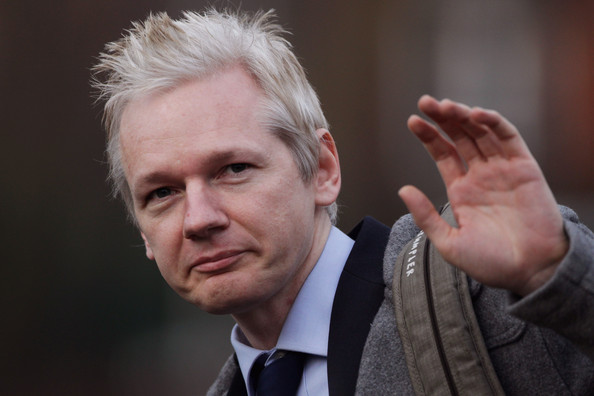 Julian-Assange-Appears